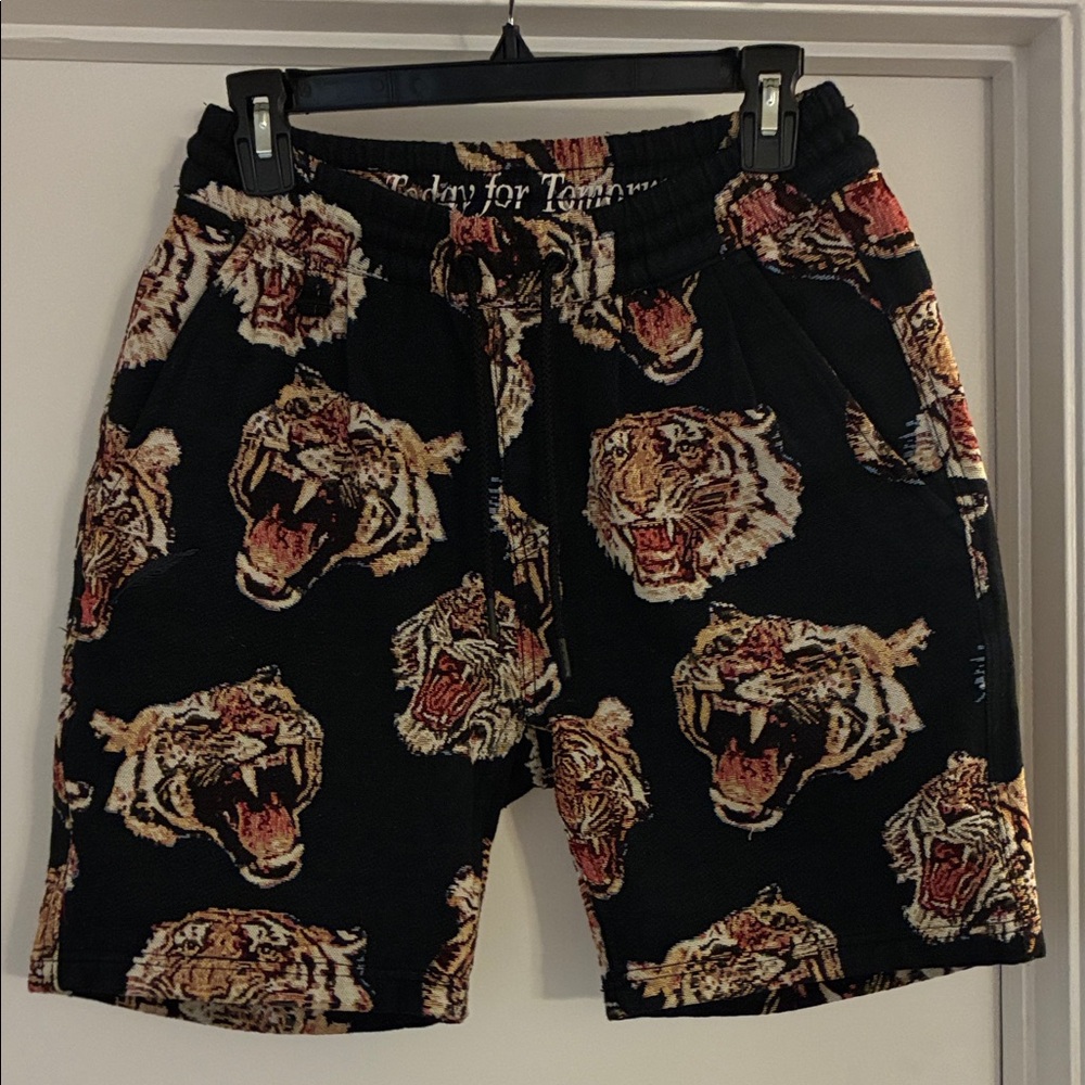 Publish Brand Black Tiger Print Tapestry Shorts size 30